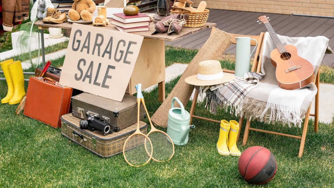 The Four Signs You're Dealing With a Garage Sale Vulture