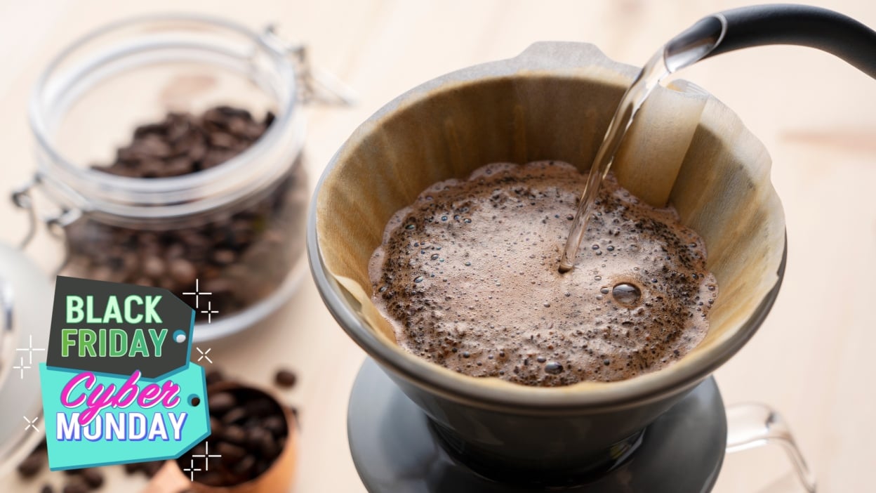 These Are the Best Coffeemakers and Accessories to Buy As Gifts During Black Friday