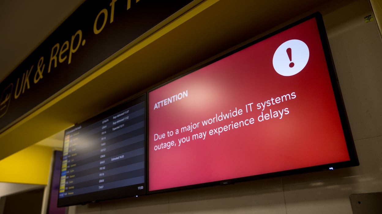 You Can Fix the CrowdStrike Bug With a USB Drive