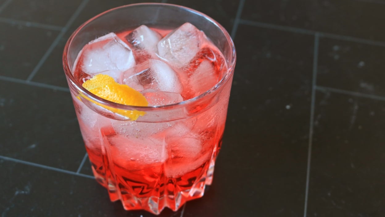 Three of My Favorite Low-Alcohol Cocktails to Close Out a Dry(ish) January