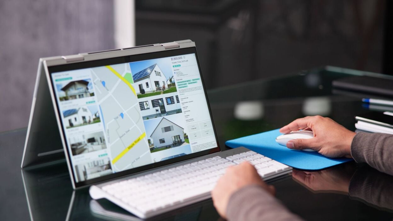 How to Delete Pictures of Your House From Real Estate Sites